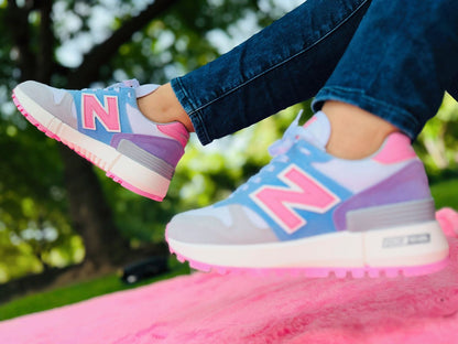 New Balance Violeta Rosa: Estilo en Movimiento